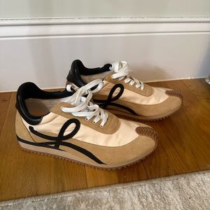 Loewe sneakers size 42